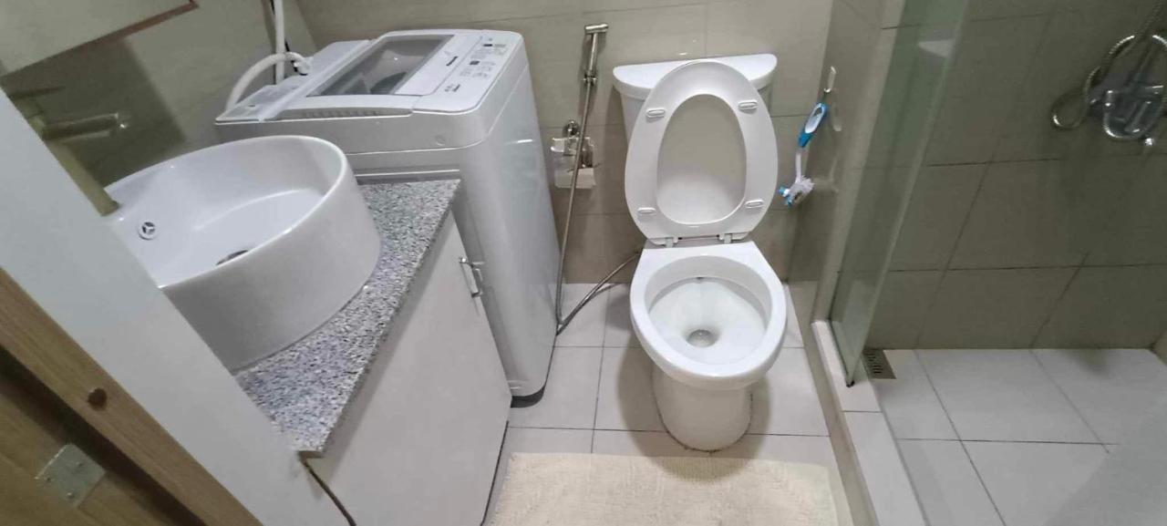 Deluxe Suites Razelles 2 At Shore 2 Residences Tower 1 Pasay Exteriör bild